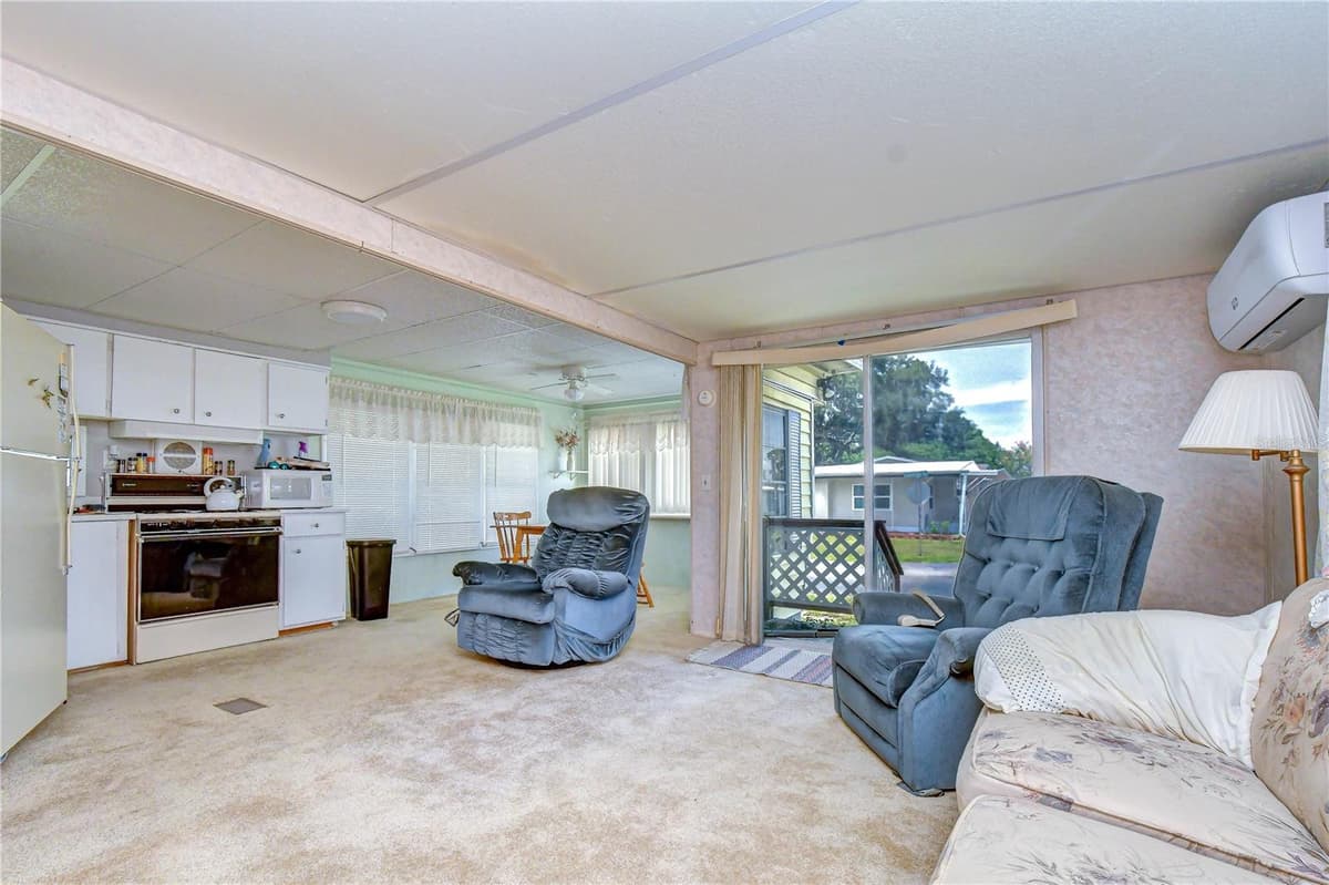 37344 HAMMOND DRIVE — photo 16 of 33