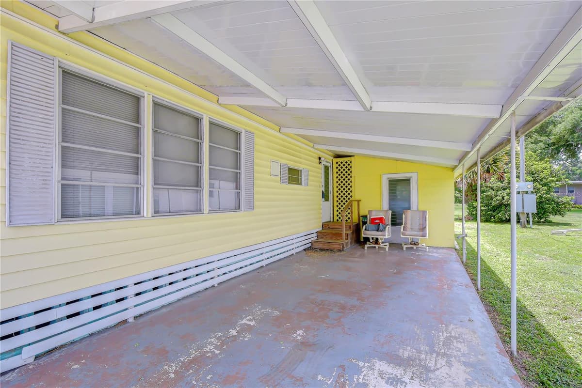 37344 HAMMOND DRIVE — photo 3 of 33