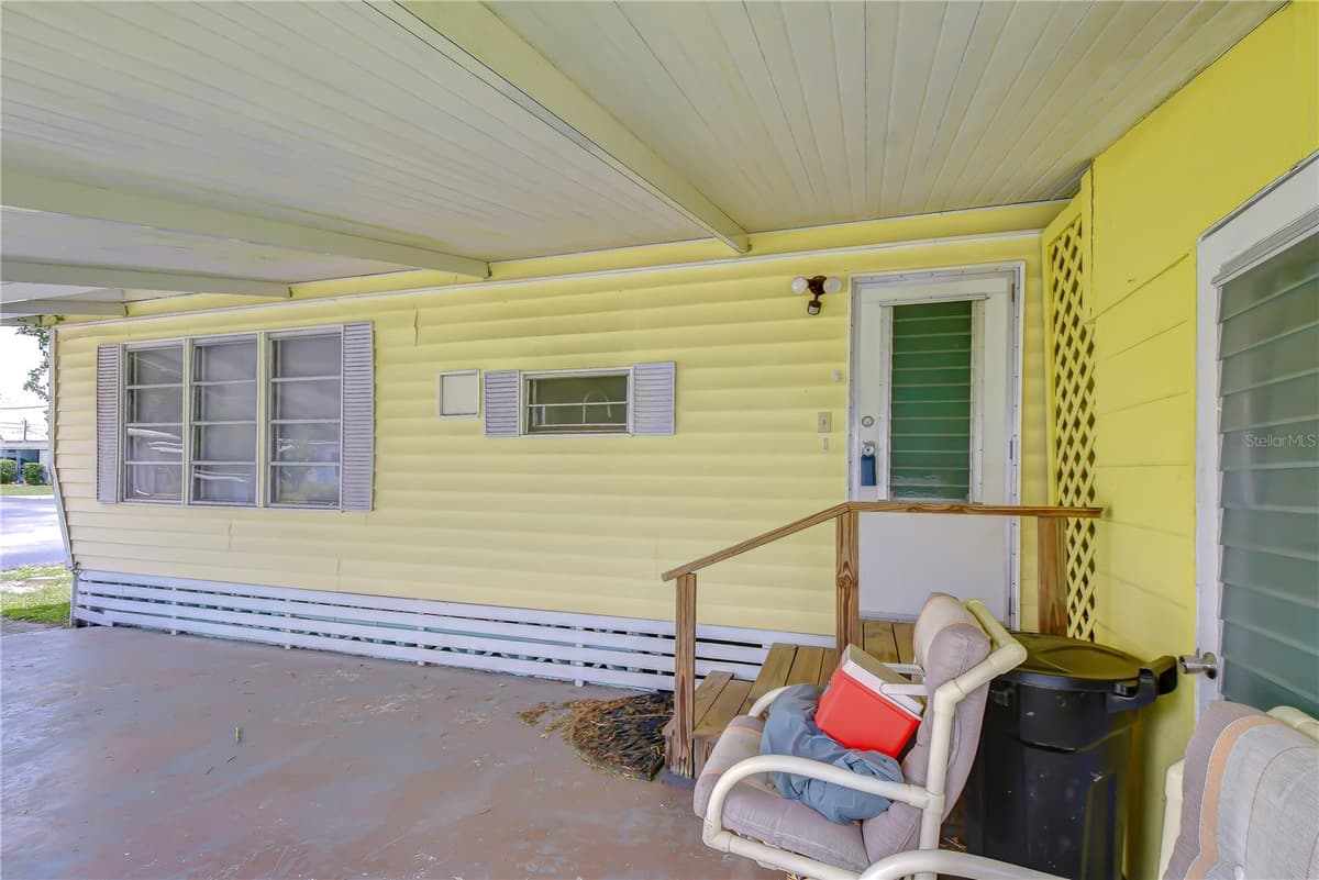 37344 HAMMOND DRIVE — photo 4 of 33