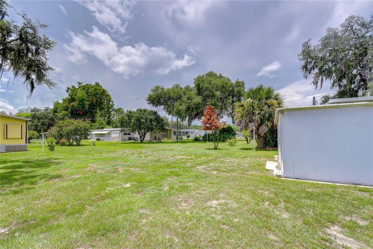 37344 HAMMOND DRIVE — photo 31 of 33