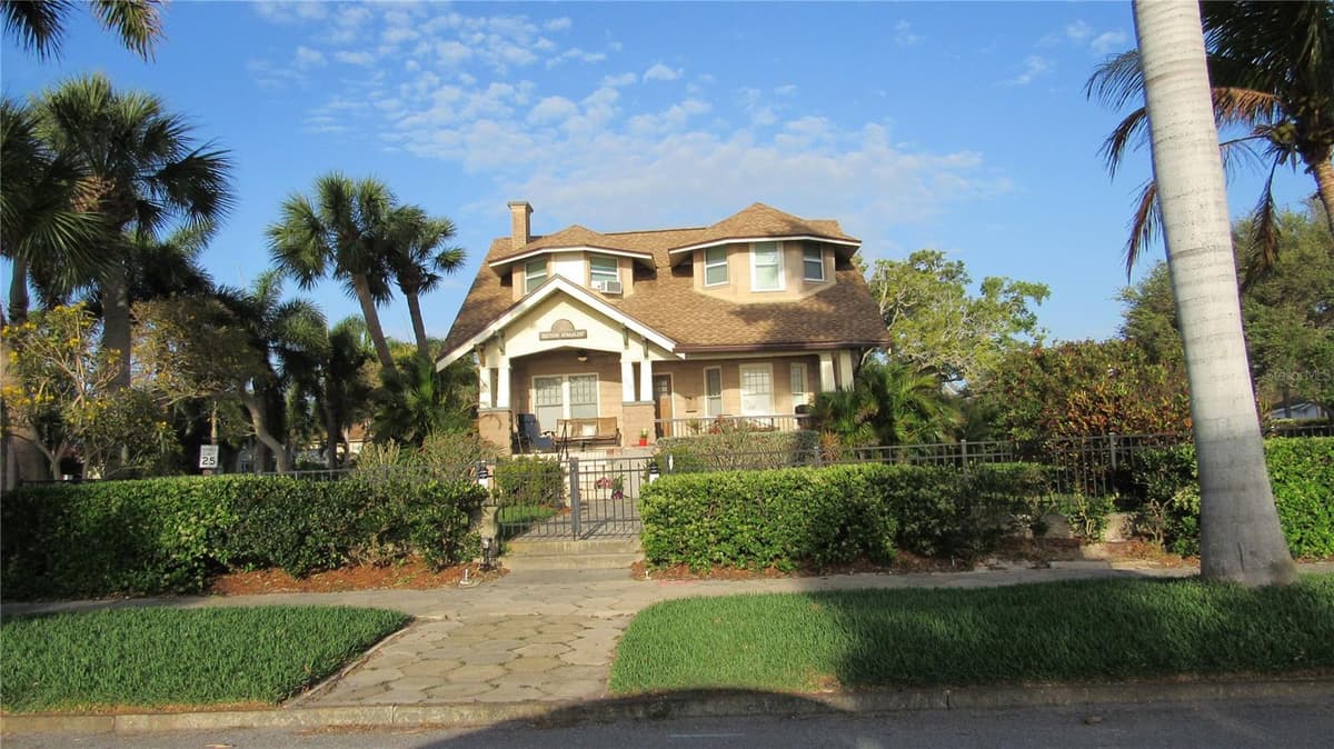 1817 BEACH DRIVE — photo 17 of 18