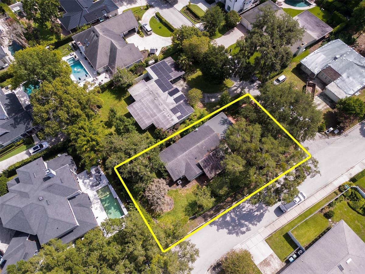 1361 AUDUBON ROAD — photo 1 of 13