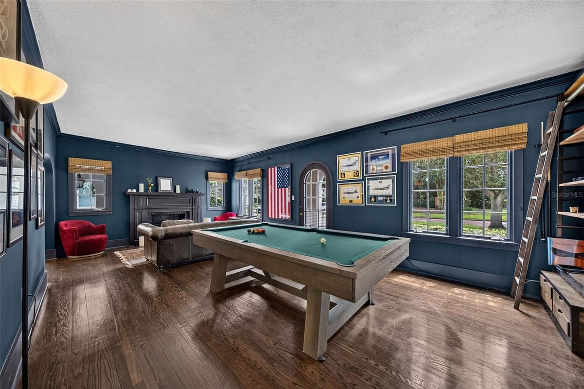 906 ALHAMBRA COURT — photo 10 of 71