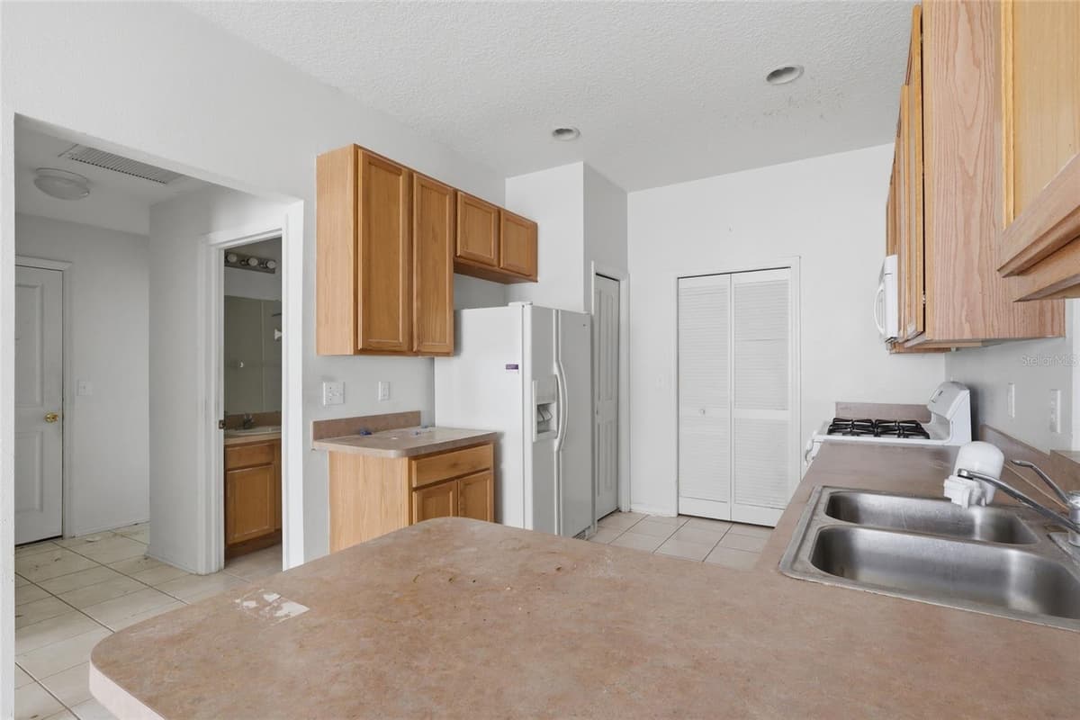 31421 SHAKER CIRCLE — photo 11 of 24