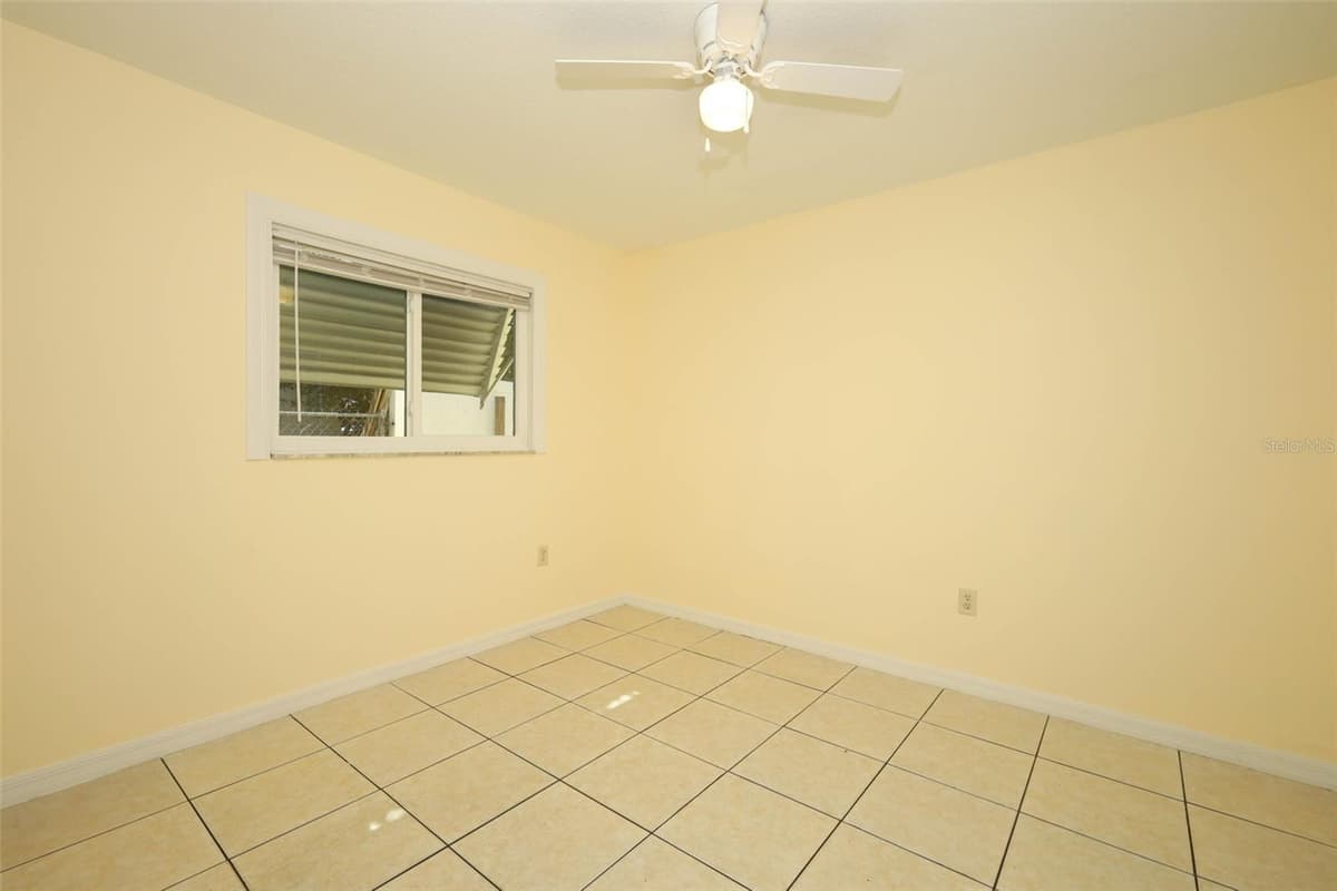 586 TULANE DRIVE — photo 20 of 31