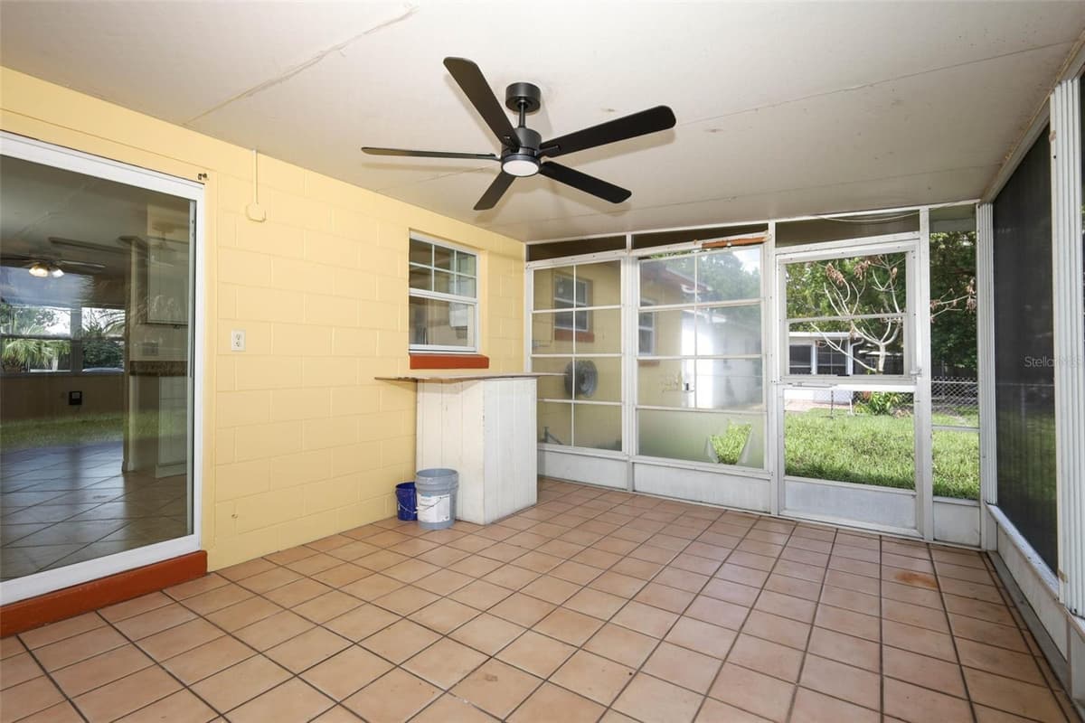 586 TULANE DRIVE — photo 26 of 31