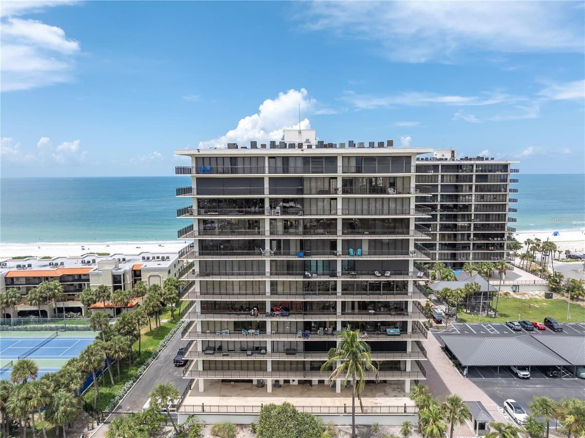 7600 BAYSHORE DRIVE — photo 45 of 48
