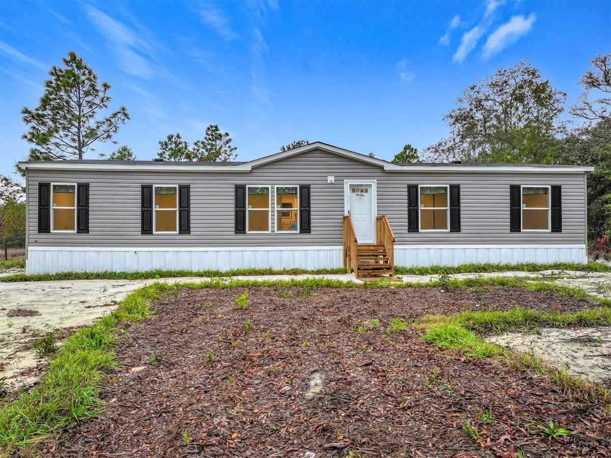 150 LAKE GALILEE DRIVE — photo 2 of 42
