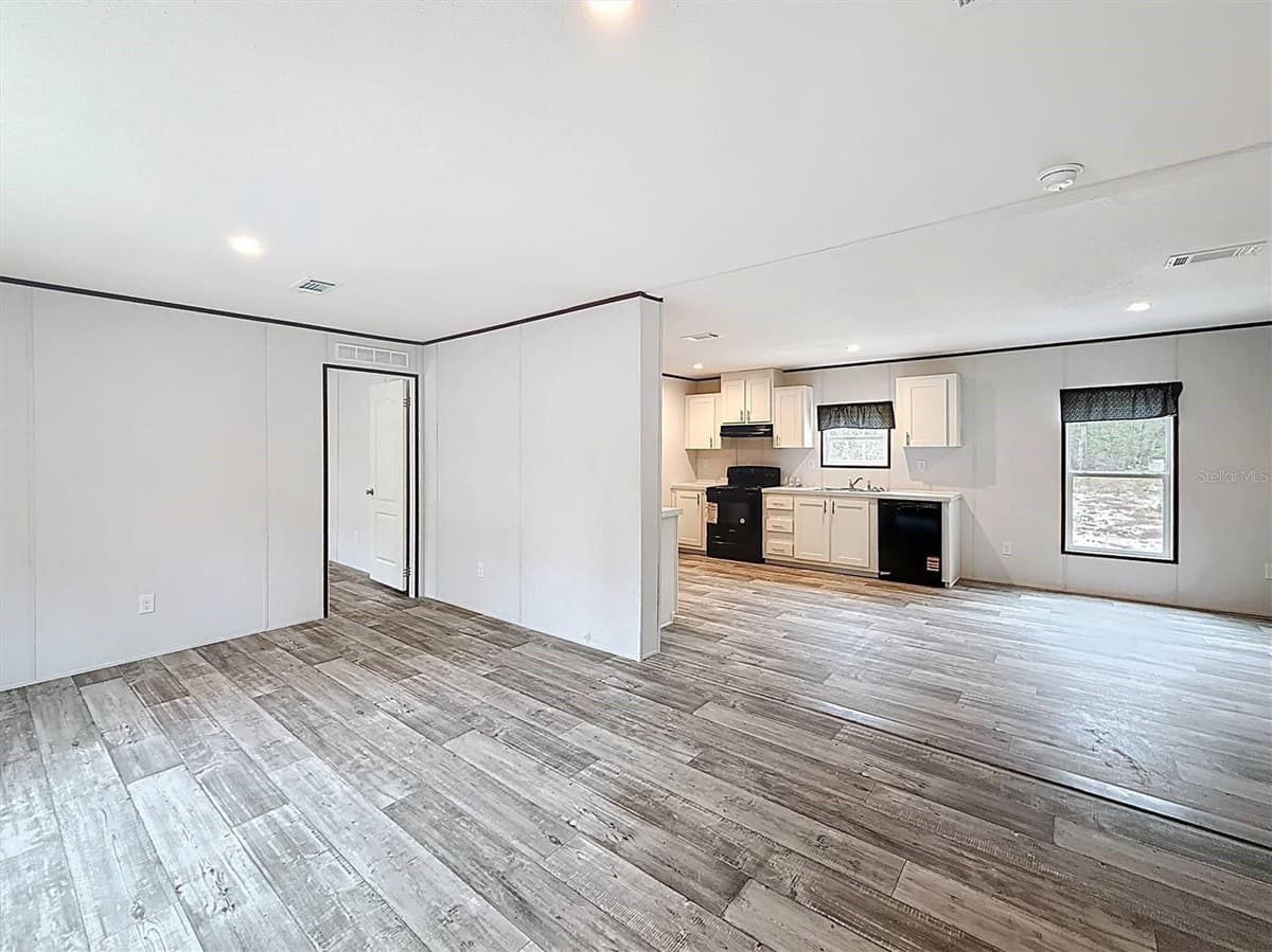 150 LAKE GALILEE DRIVE — photo 3 of 42