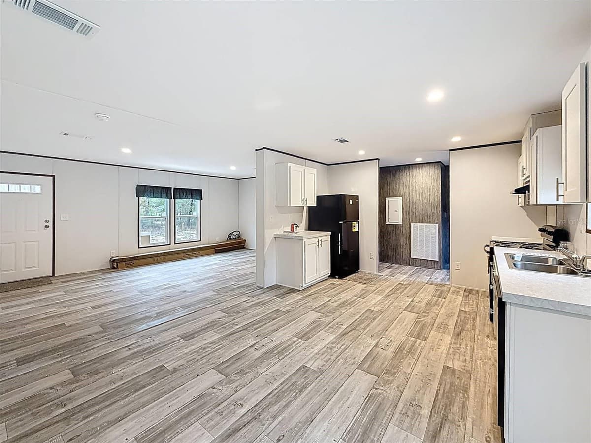150 LAKE GALILEE DRIVE — photo 6 of 42