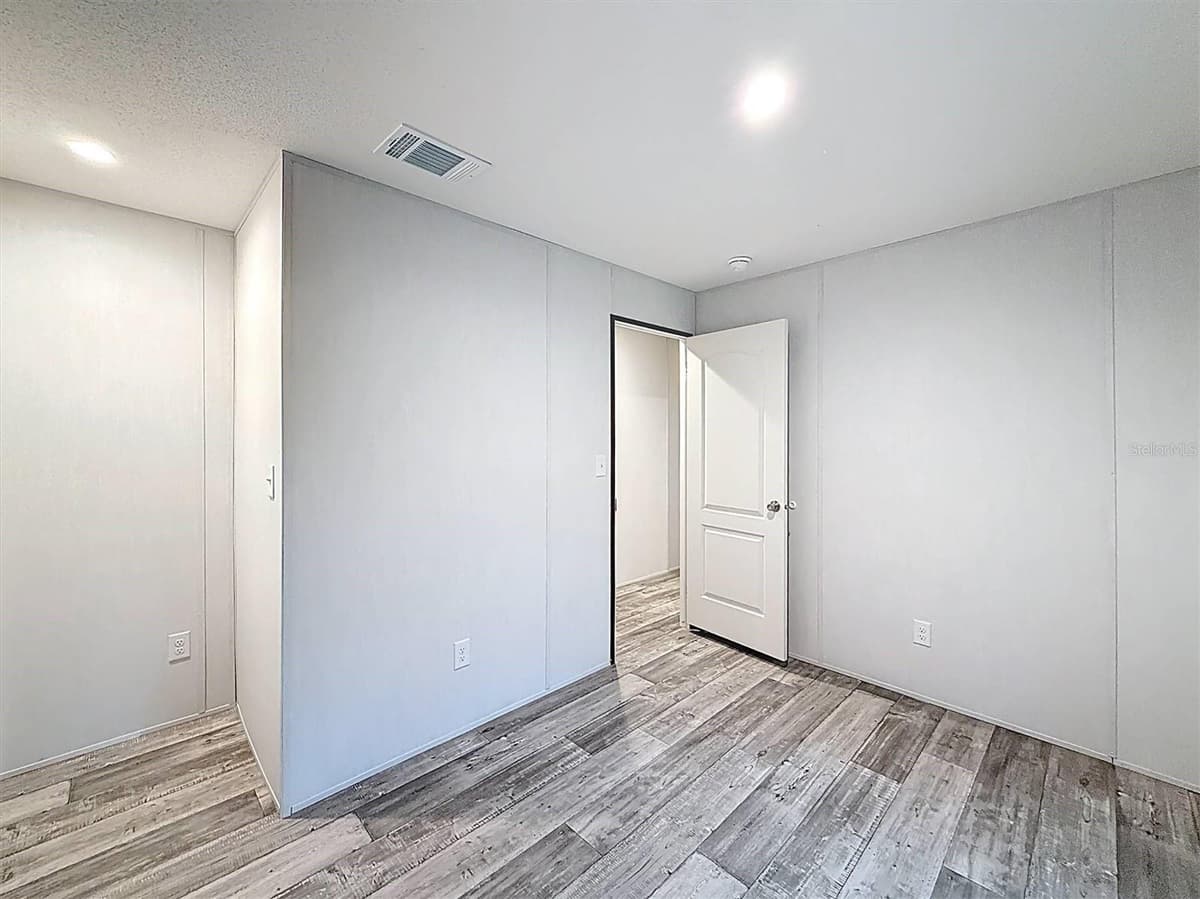 150 LAKE GALILEE DRIVE — photo 15 of 42