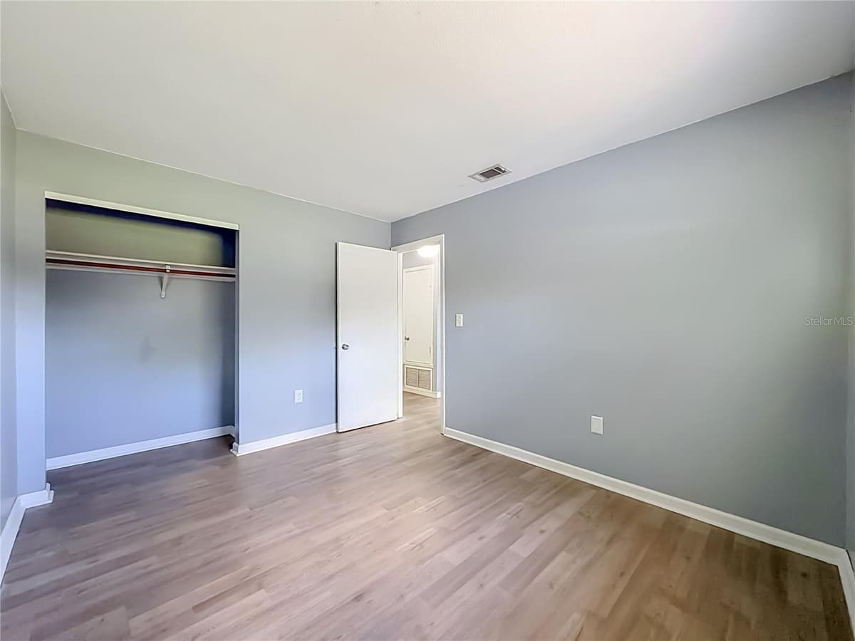 460 PINE AVENUE — photo 30 of 47