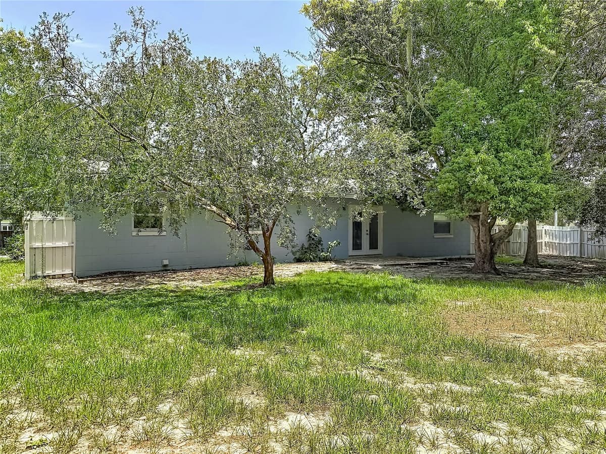 460 PINE AVENUE — photo 37 of 47
