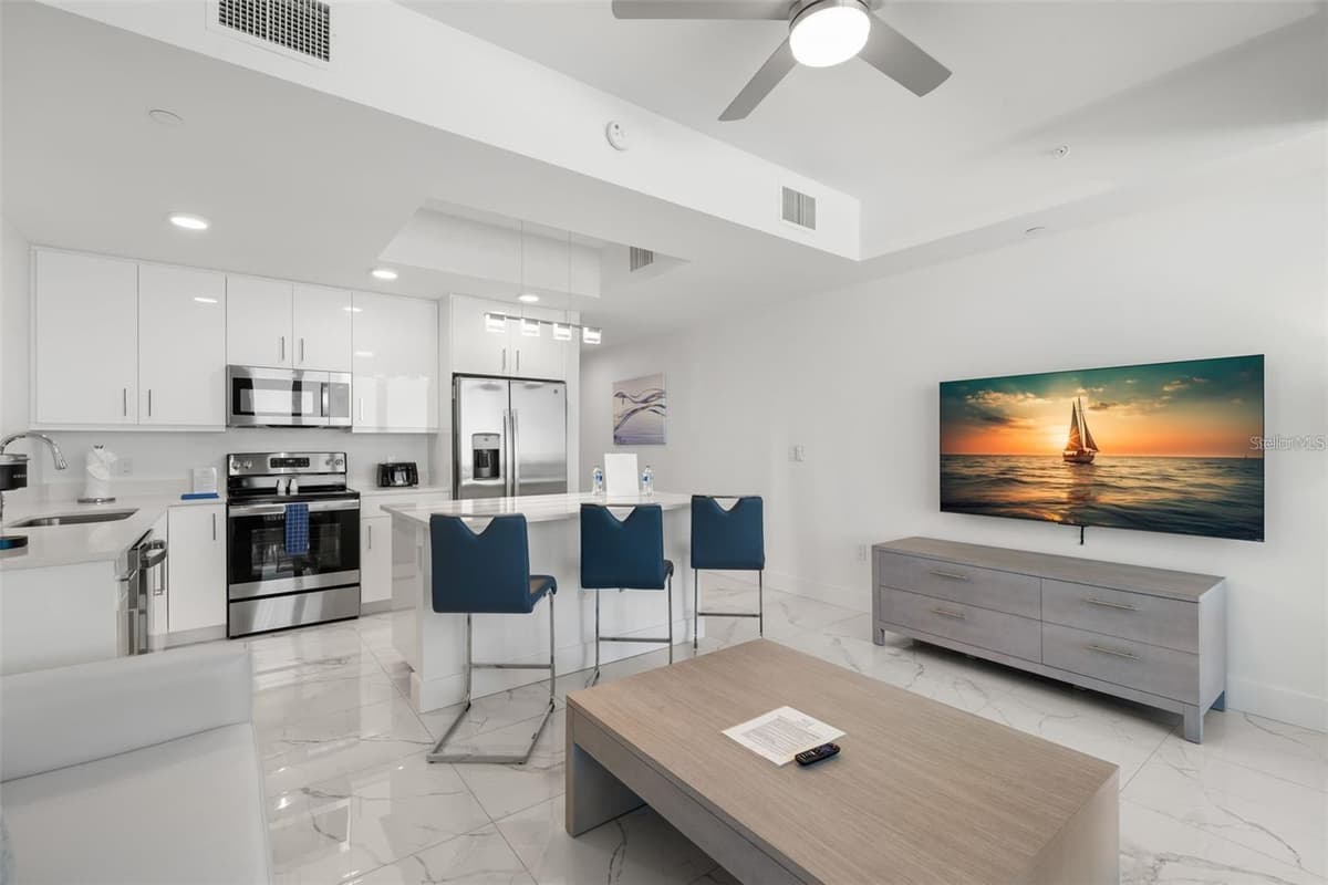 11500 GULF BOULEVARD — photo 14 of 43