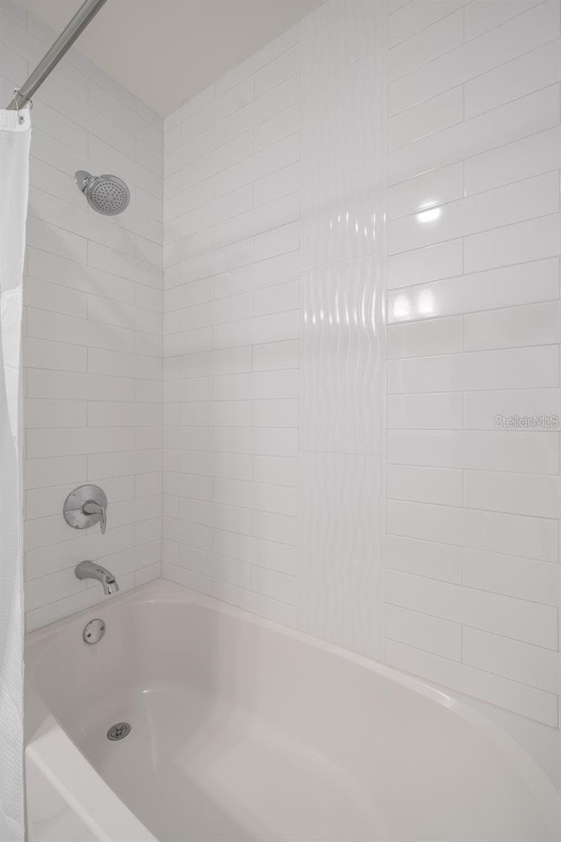11500 GULF BOULEVARD — photo 21 of 43