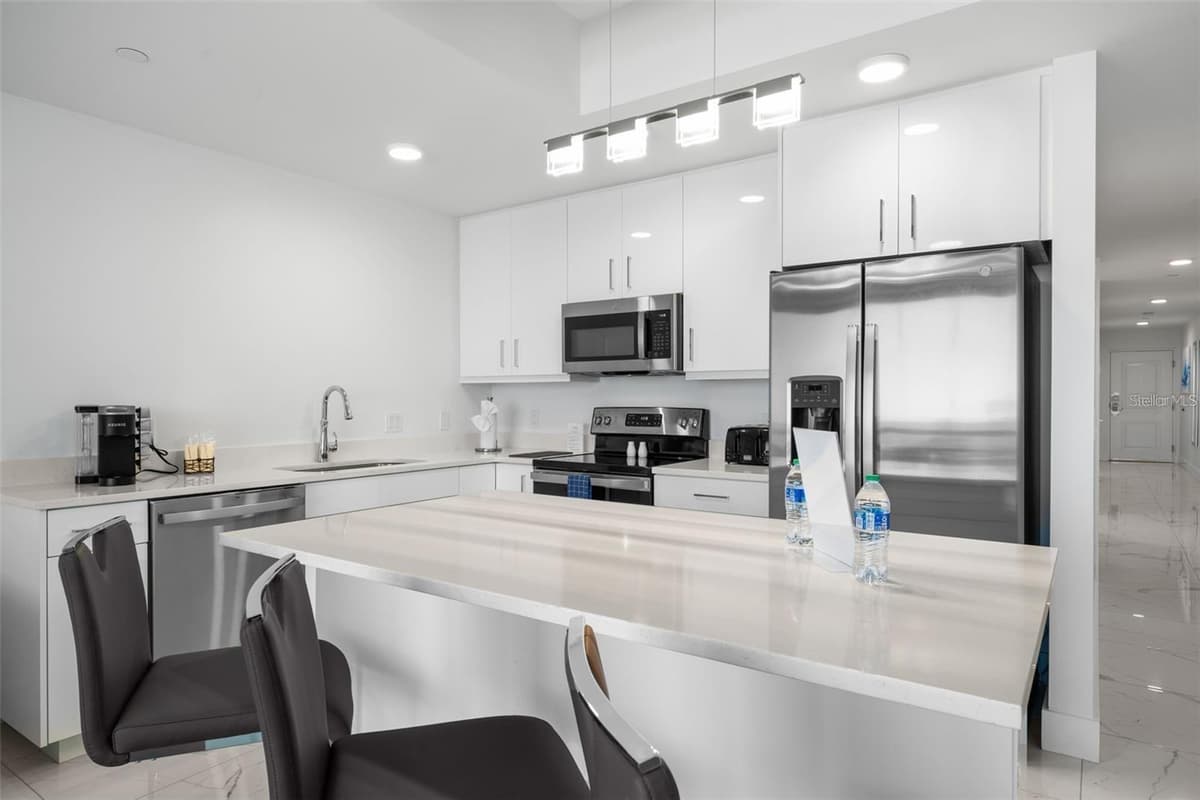 11500 GULF BOULEVARD — photo 11 of 43