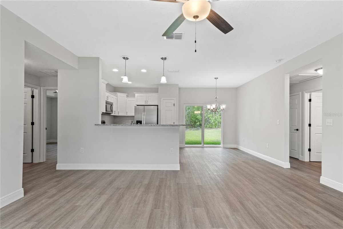 4372 MERCEDES STREET — photo 3 of 29