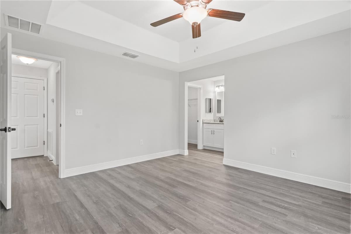 4372 MERCEDES STREET — photo 21 of 29