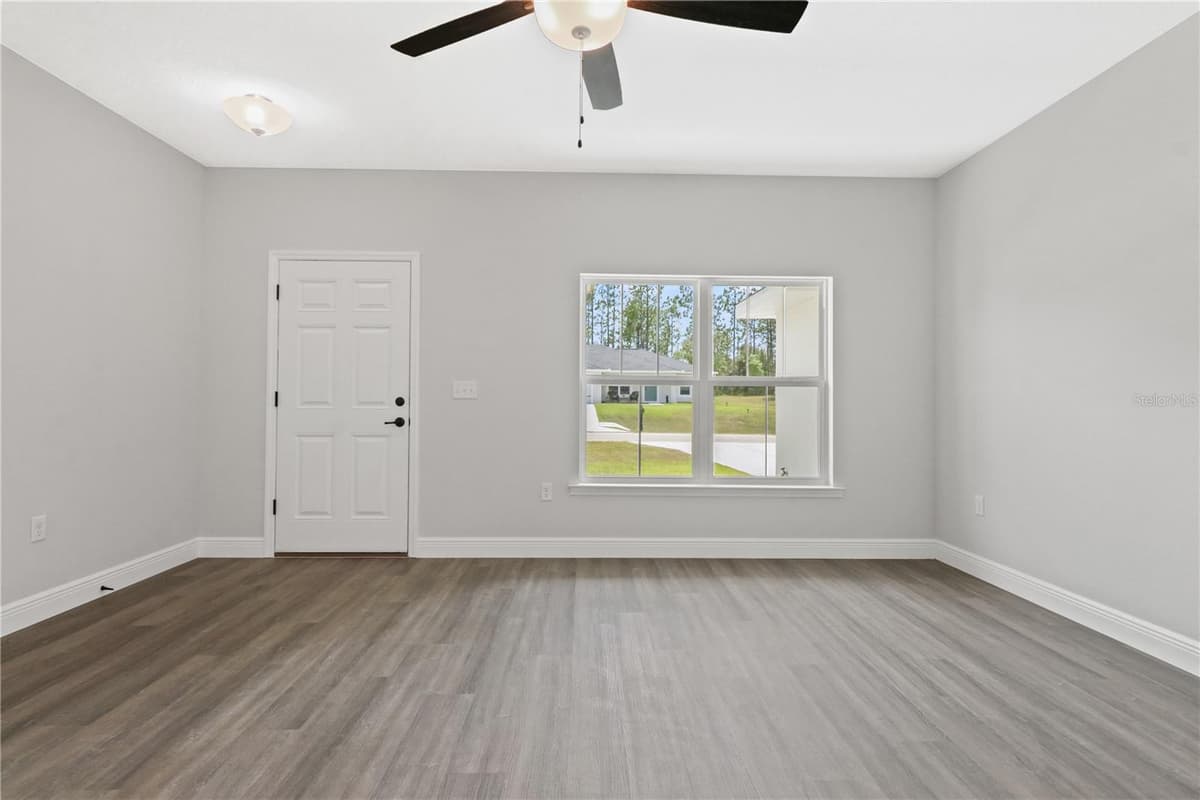 4372 MERCEDES STREET — photo 25 of 29