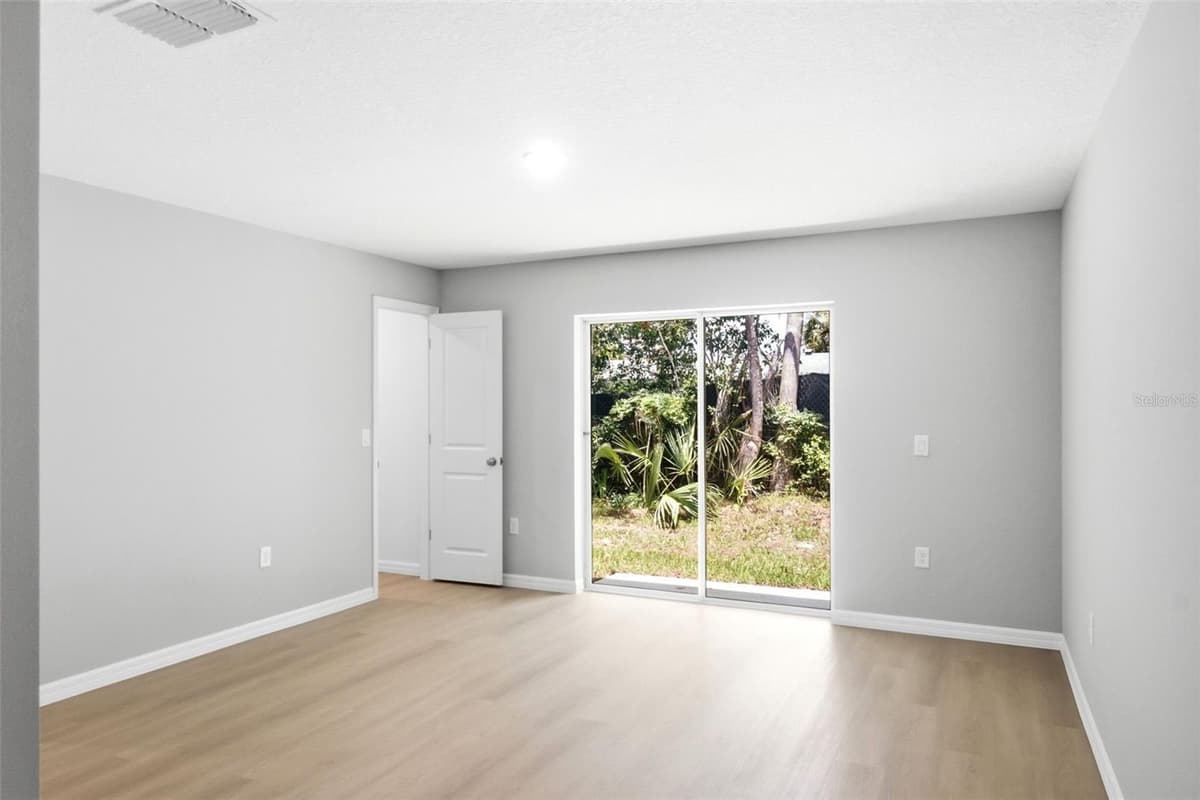 2107 SUANEE AVENUE — photo 13 of 29