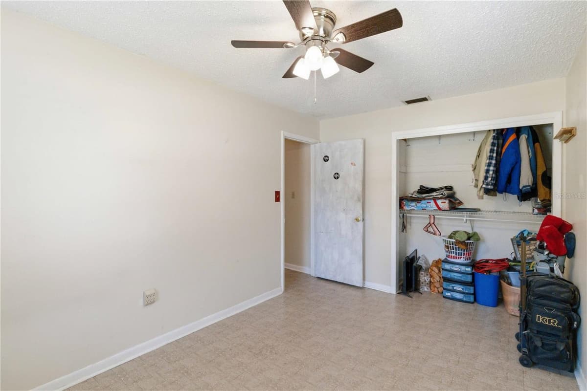 2113 OAKVIEW LANE — photo 14 of 25