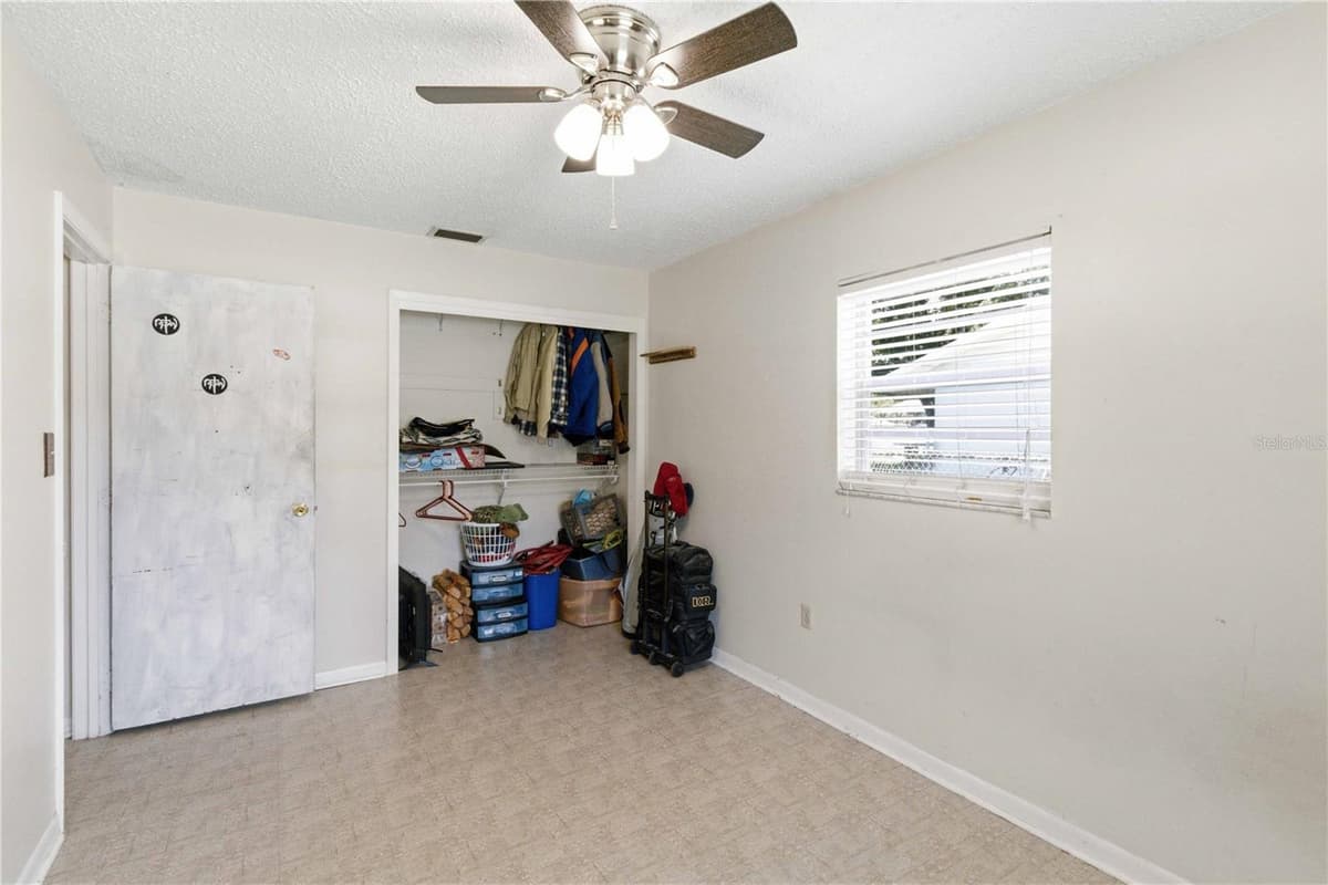 2113 OAKVIEW LANE — photo 18 of 25