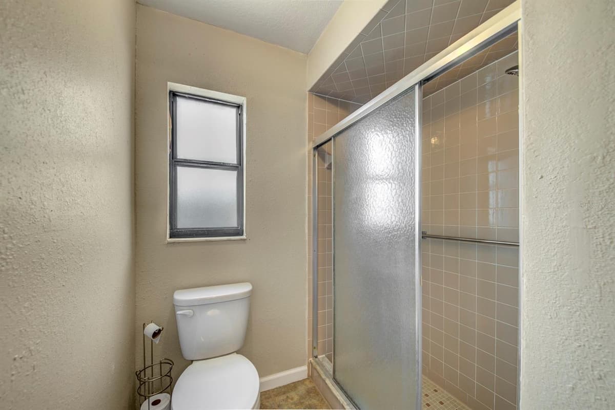 4266 DELEON DRIVE — photo 28 of 65