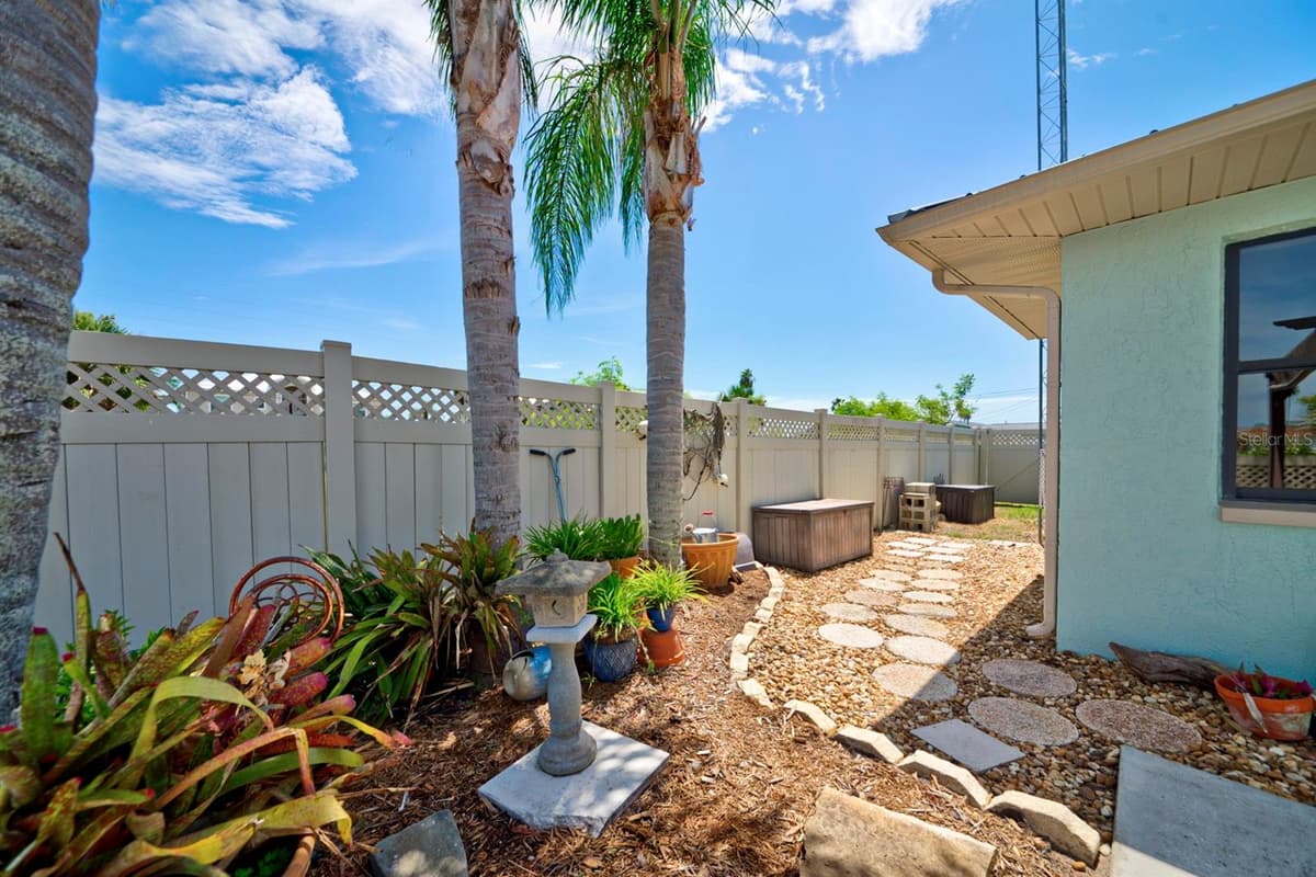 4266 DELEON DRIVE — photo 51 of 65