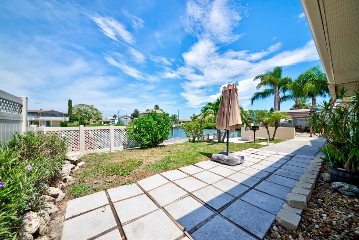4266 DELEON DRIVE — photo 56 of 65