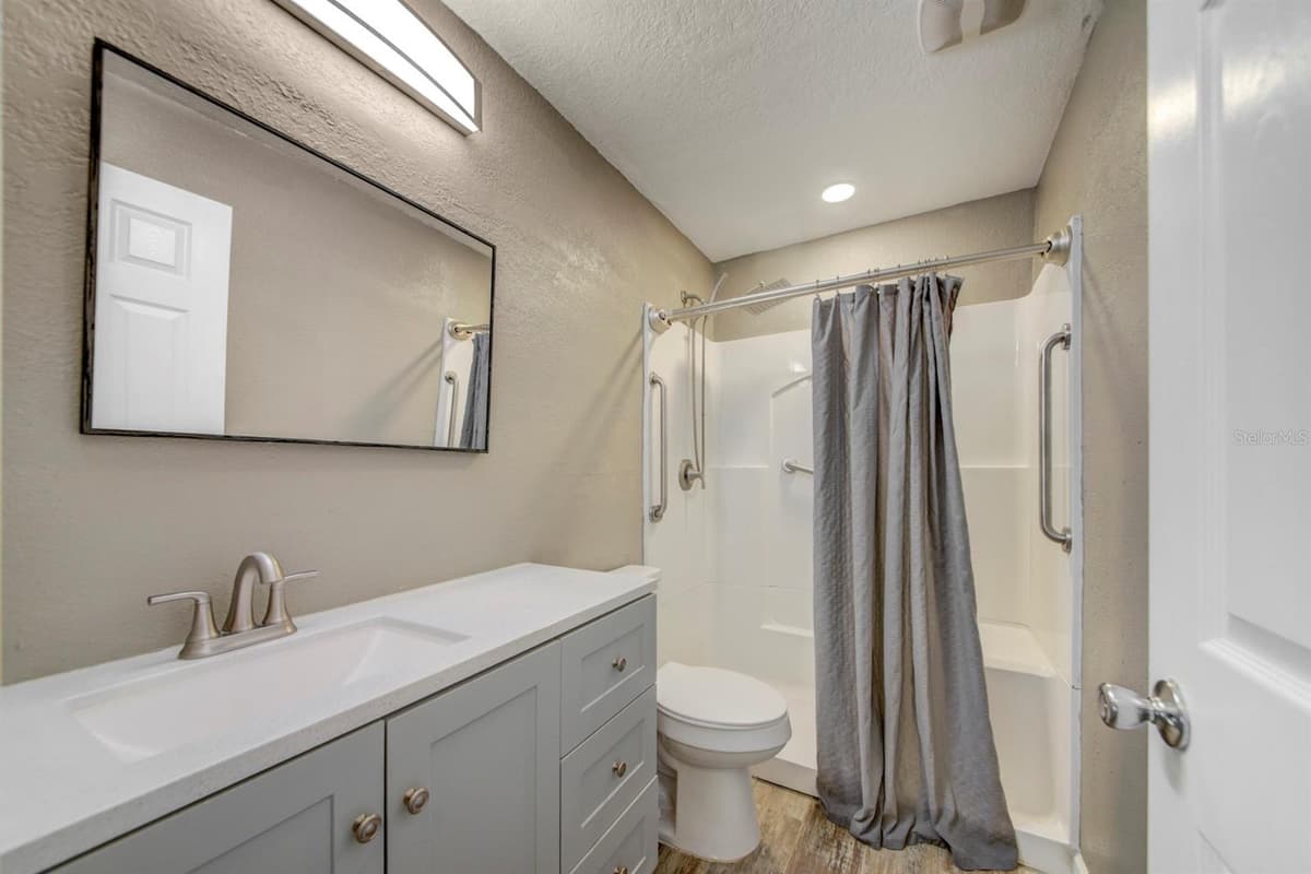 4266 DELEON DRIVE — photo 29 of 65