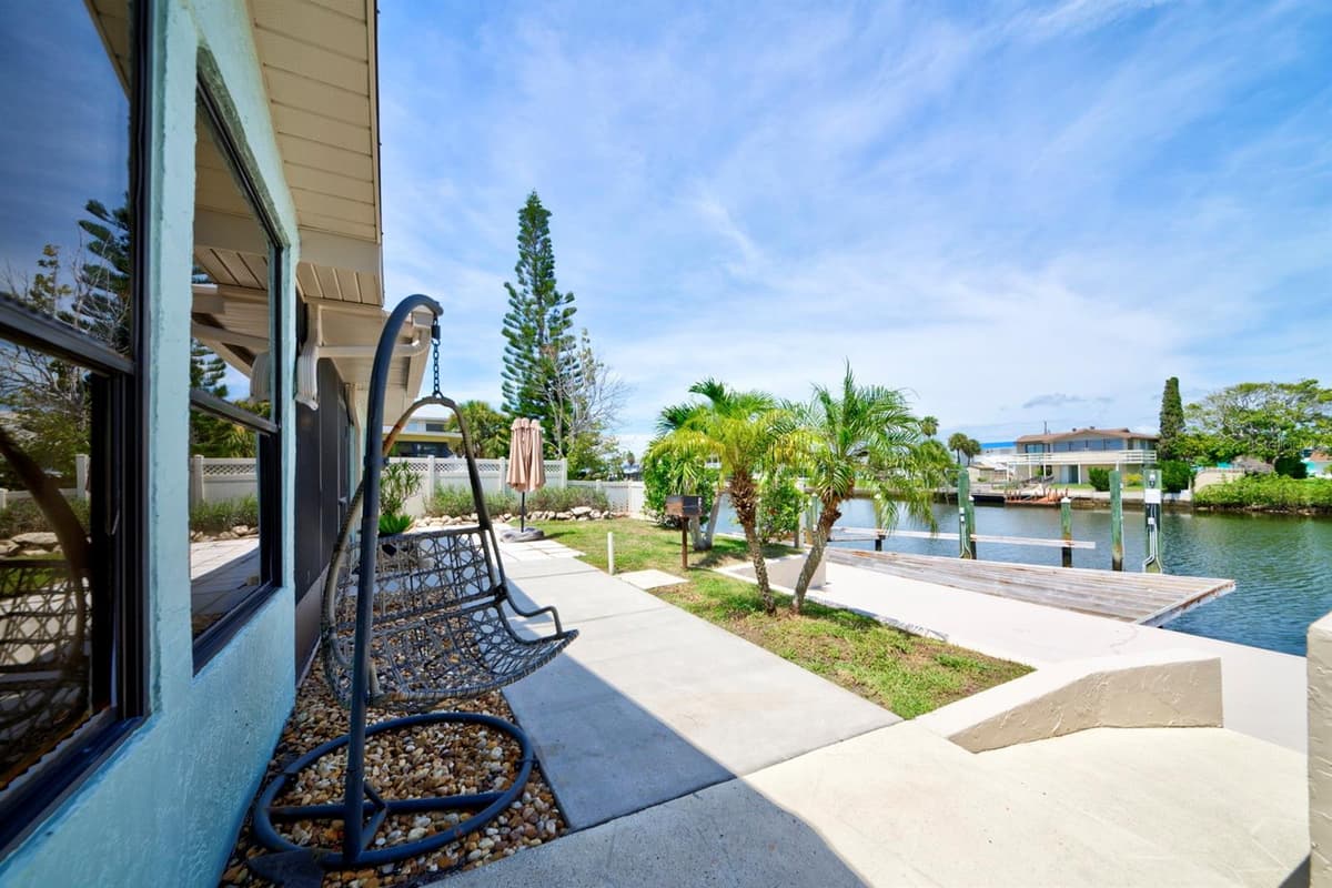 4266 DELEON DRIVE — photo 53 of 65