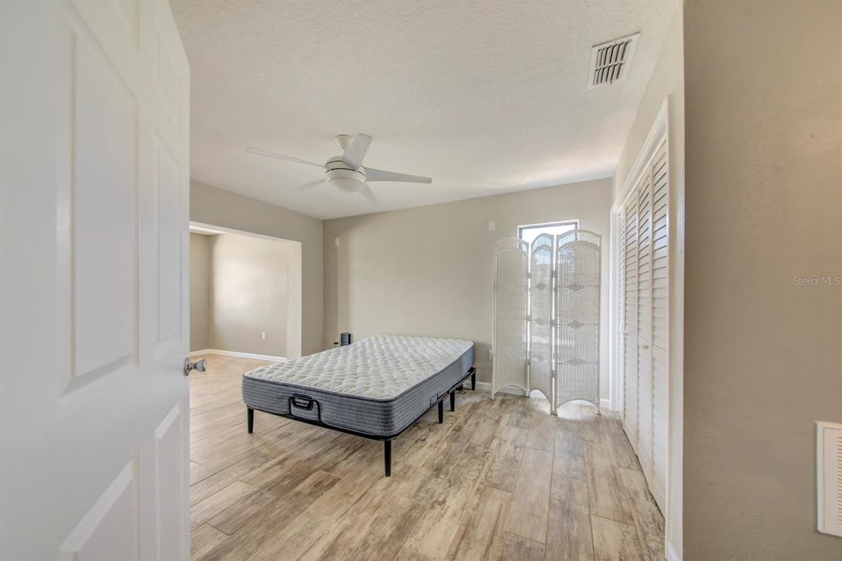 4266 DELEON DRIVE — photo 19 of 65