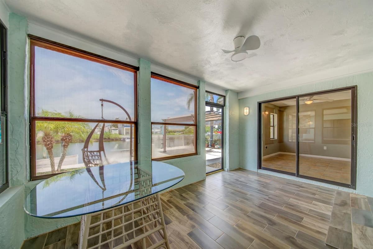 4266 DELEON DRIVE — photo 37 of 65