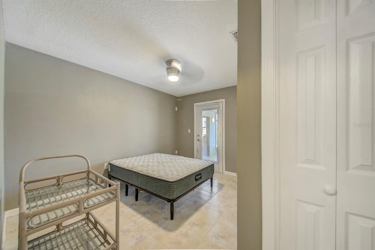 4266 DELEON DRIVE — photo 32 of 65