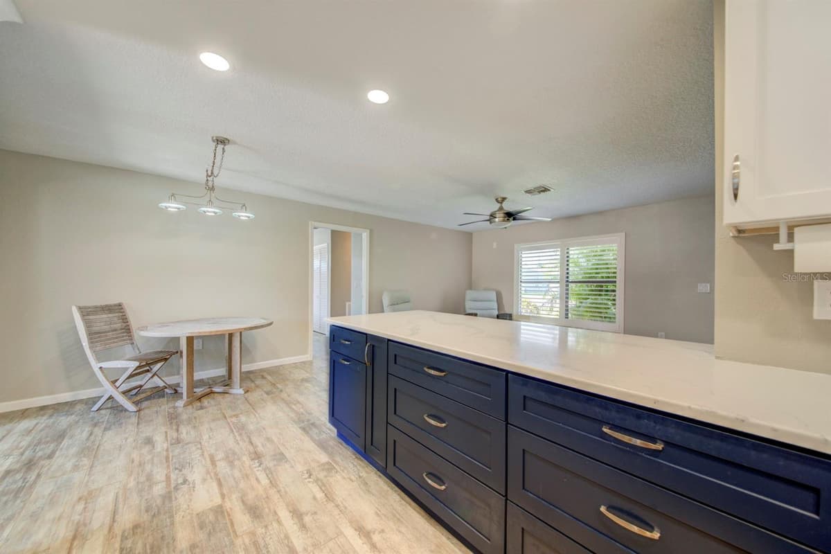 4266 DELEON DRIVE — photo 18 of 65