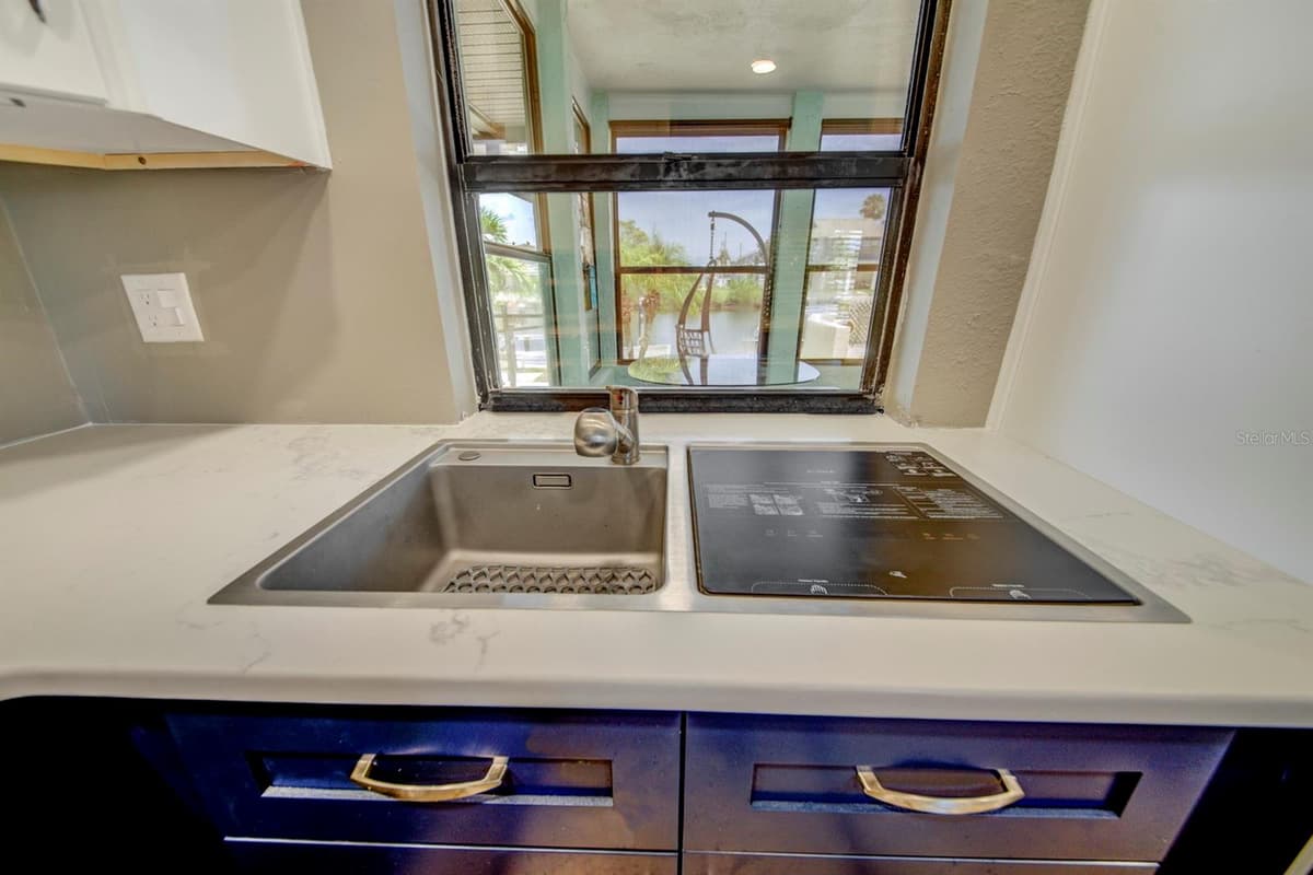 4266 DELEON DRIVE — photo 17 of 65