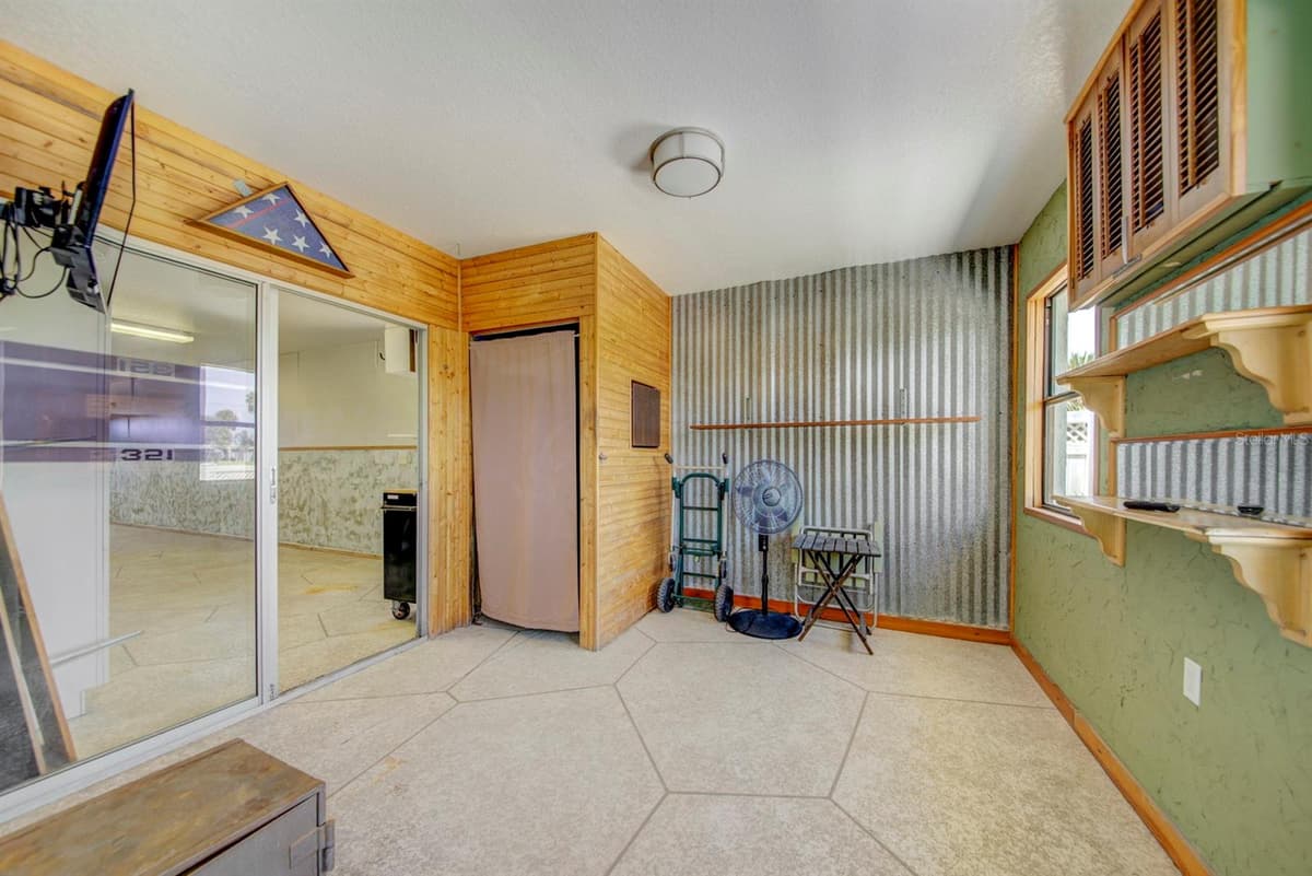4266 DELEON DRIVE — photo 46 of 65