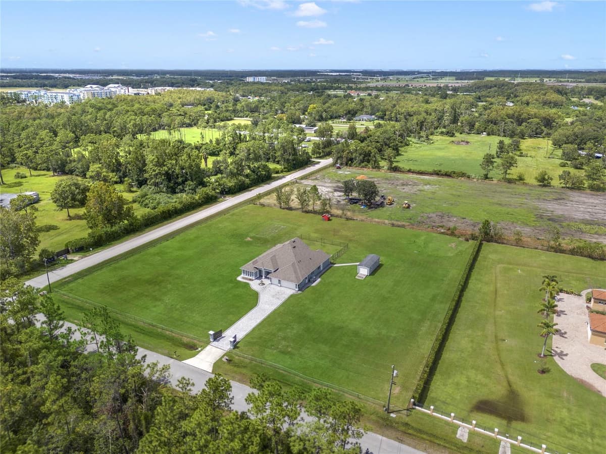 6607 WHISPERING PINES ROAD — photo 40 of 43