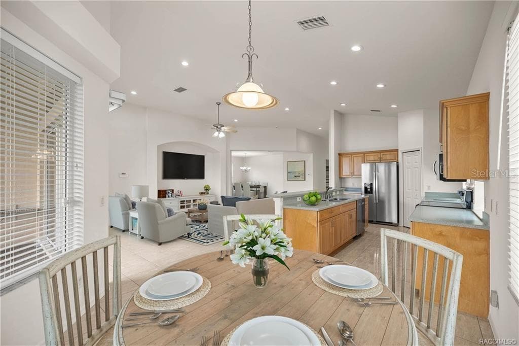 1328 DIAMOND SHORE LOOP — photo 14 of 88