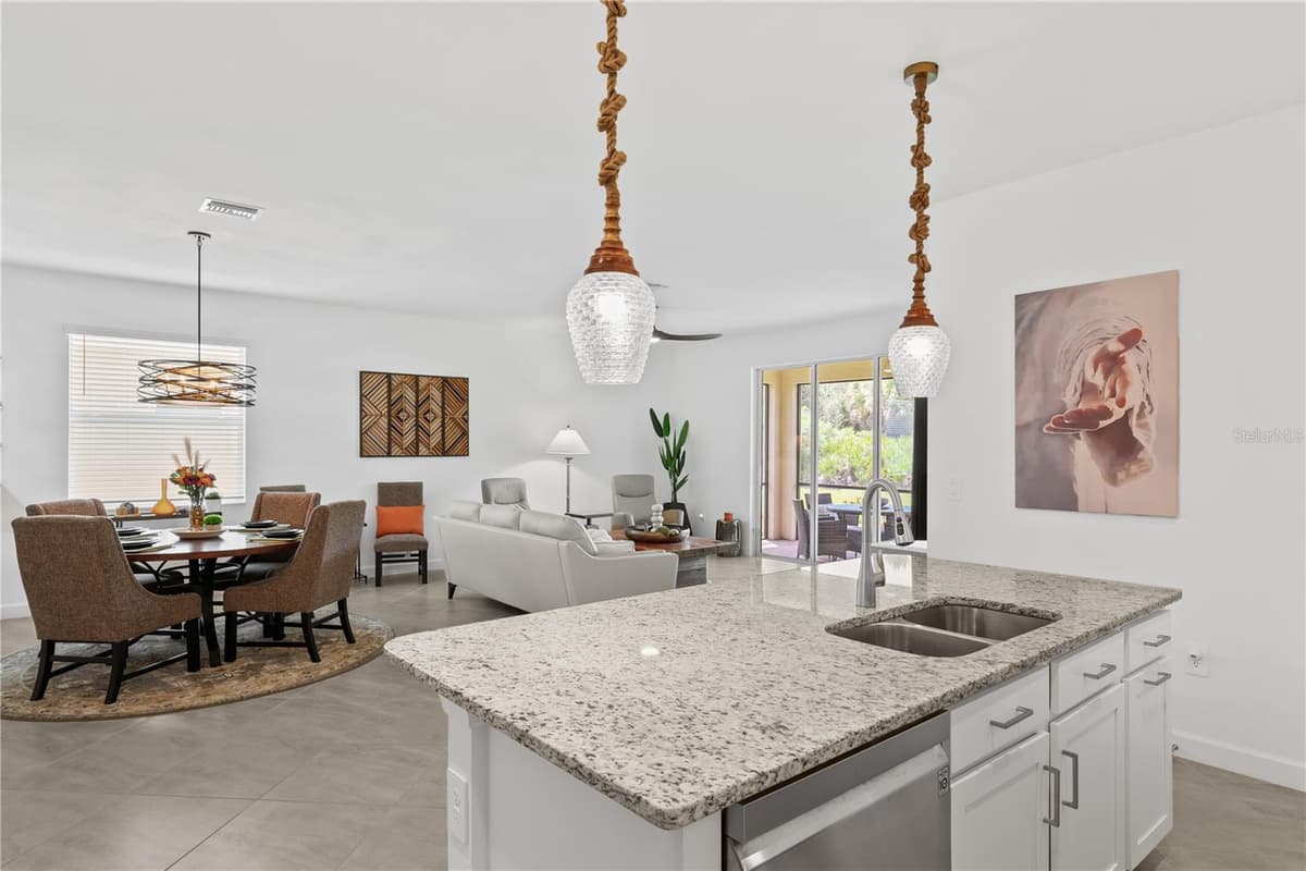3390 WESTON MANOR DRIVE — photo 16 of 47