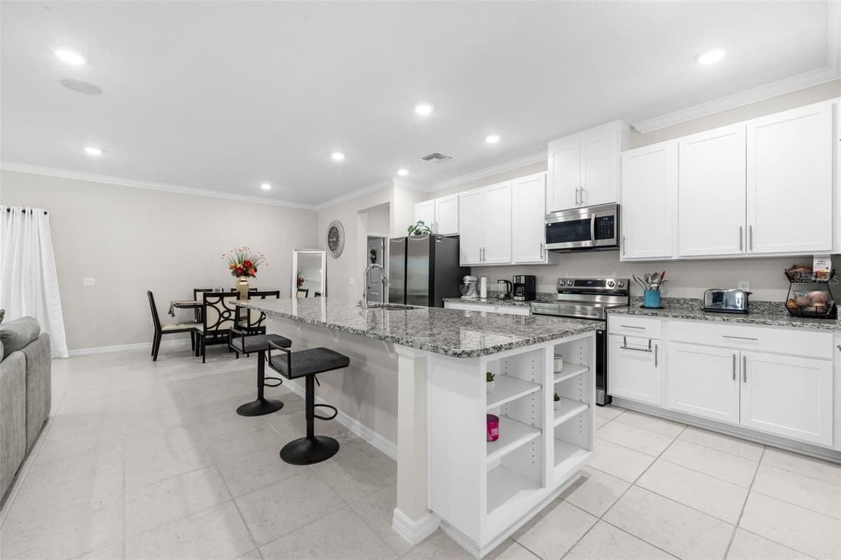 218 CADENCE GLEN — photo 14 of 48