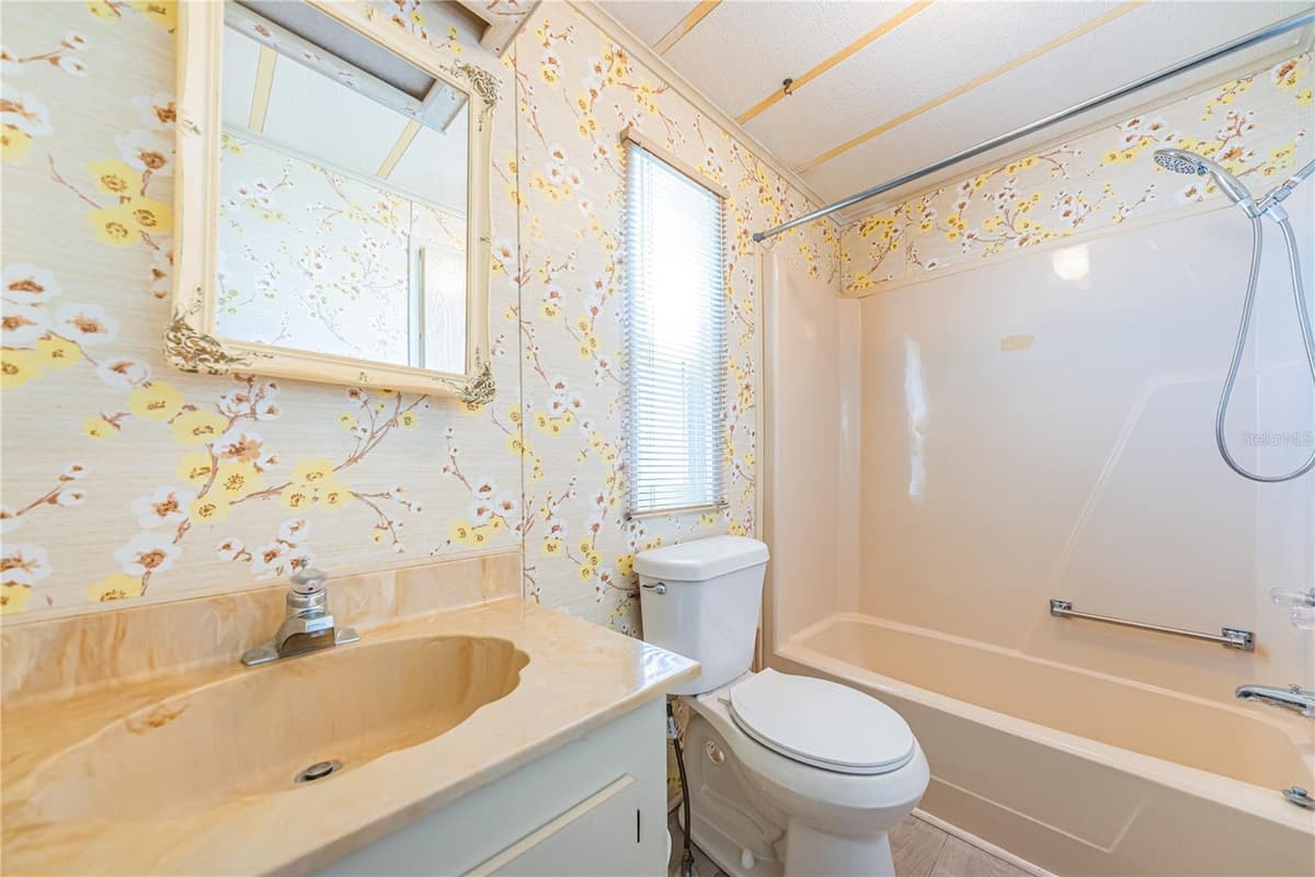 173 HICKORY GATE DRIVE — photo 17 of 45