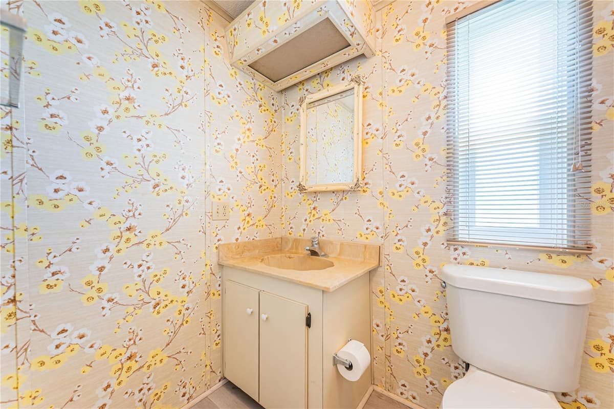 173 HICKORY GATE DRIVE — photo 18 of 45