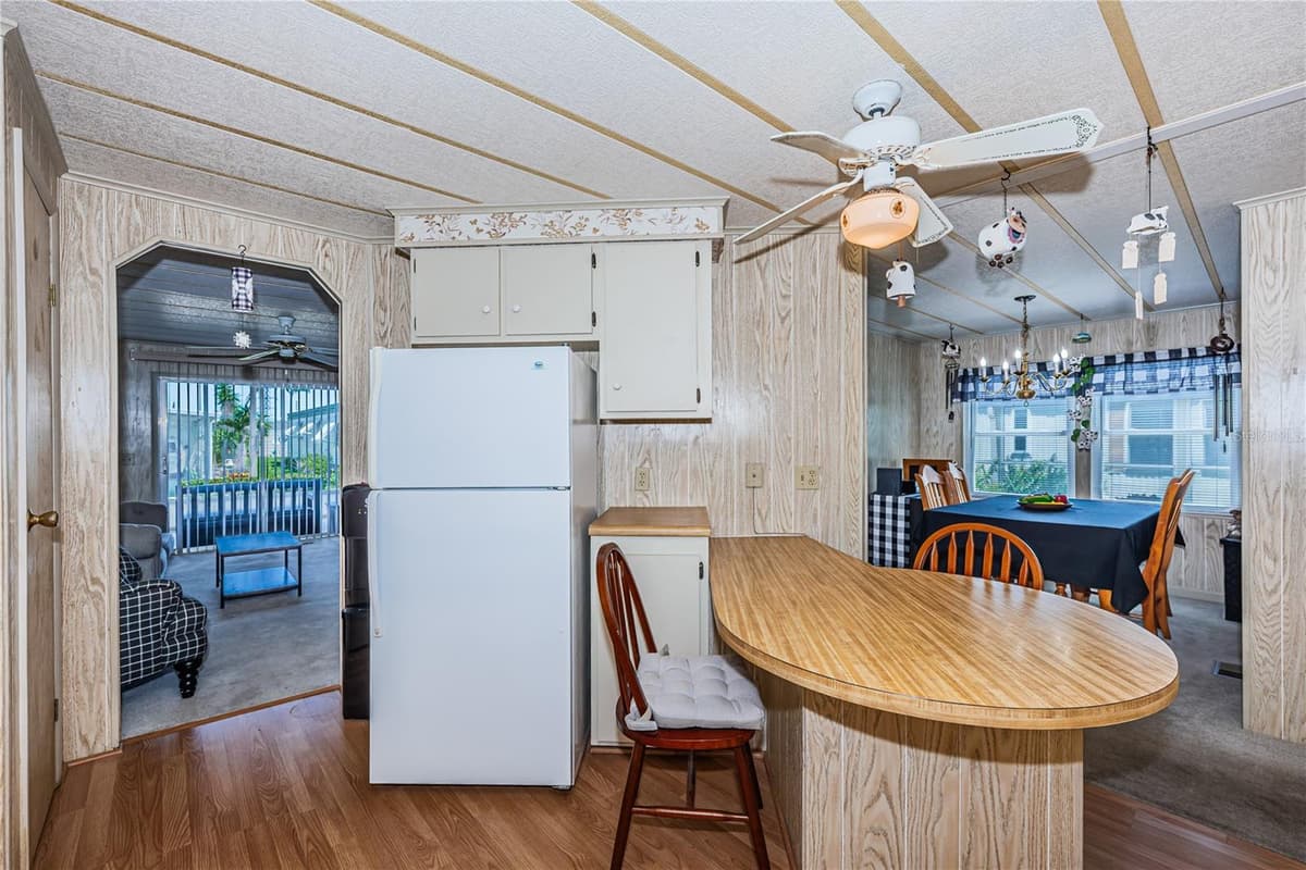 173 HICKORY GATE DRIVE — photo 4 of 45