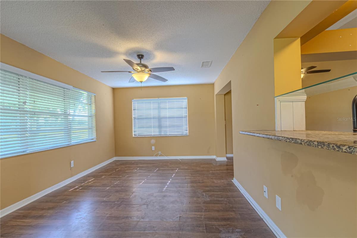 7208 HONEYSUCKLE DRIVE — photo 12 of 29