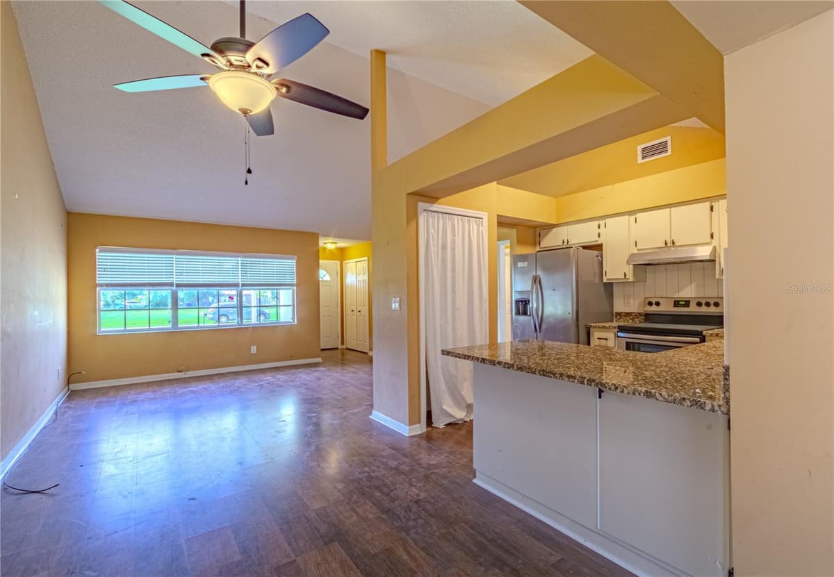 7208 HONEYSUCKLE DRIVE — photo 10 of 29