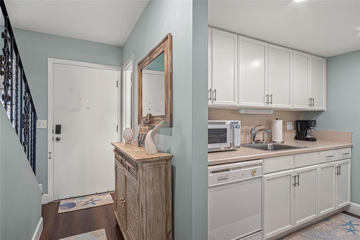 2820 OCEAN SHORE BOULEVARD — photo 7 of 45