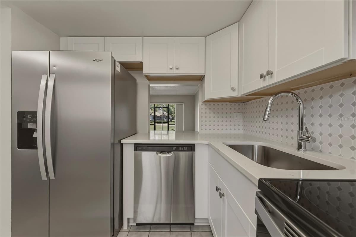 3001 THRUSH DRIVE — photo 11 of 33