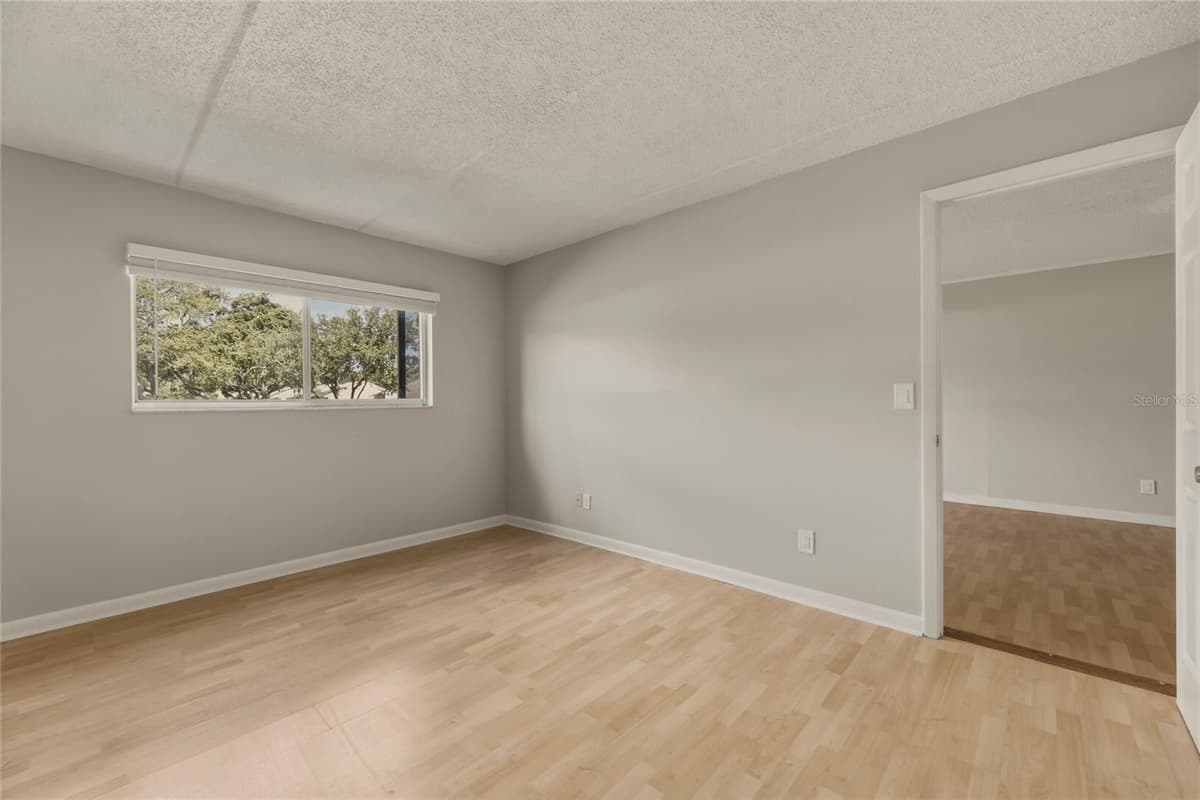 3001 THRUSH DRIVE — photo 21 of 33