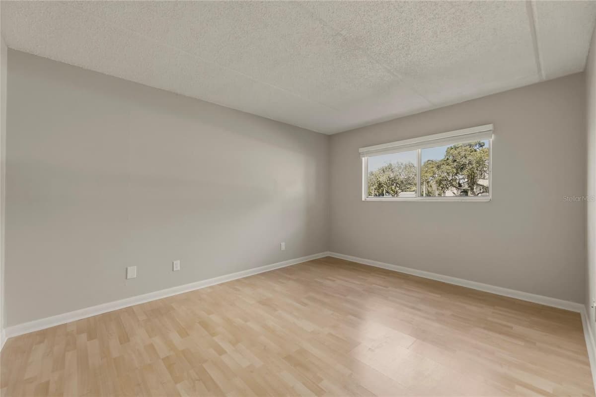 3001 THRUSH DRIVE — photo 20 of 33